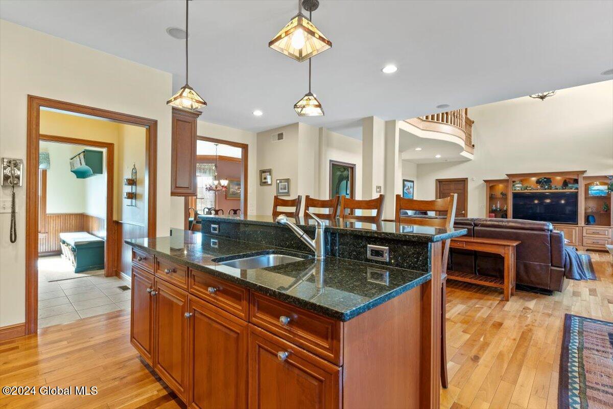 18 Oak Valley Way