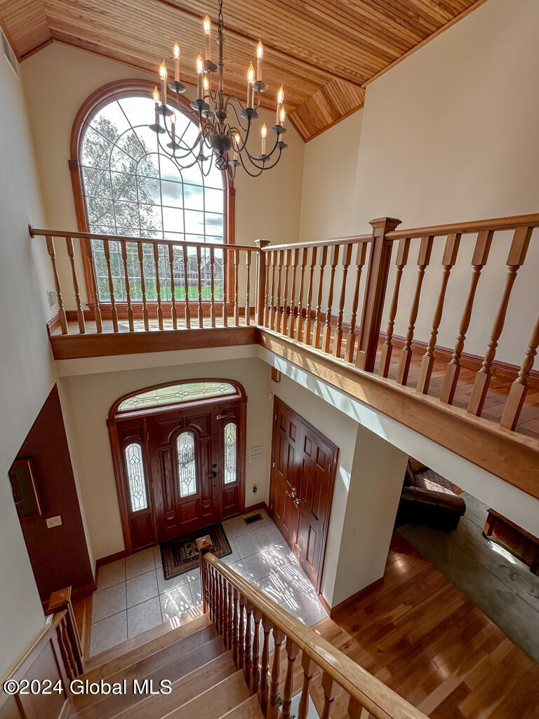 18 Oak Valley Way