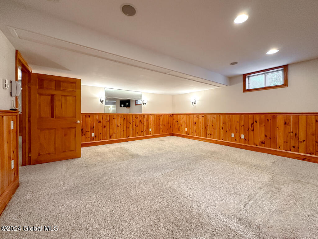 18 Oak Valley Way