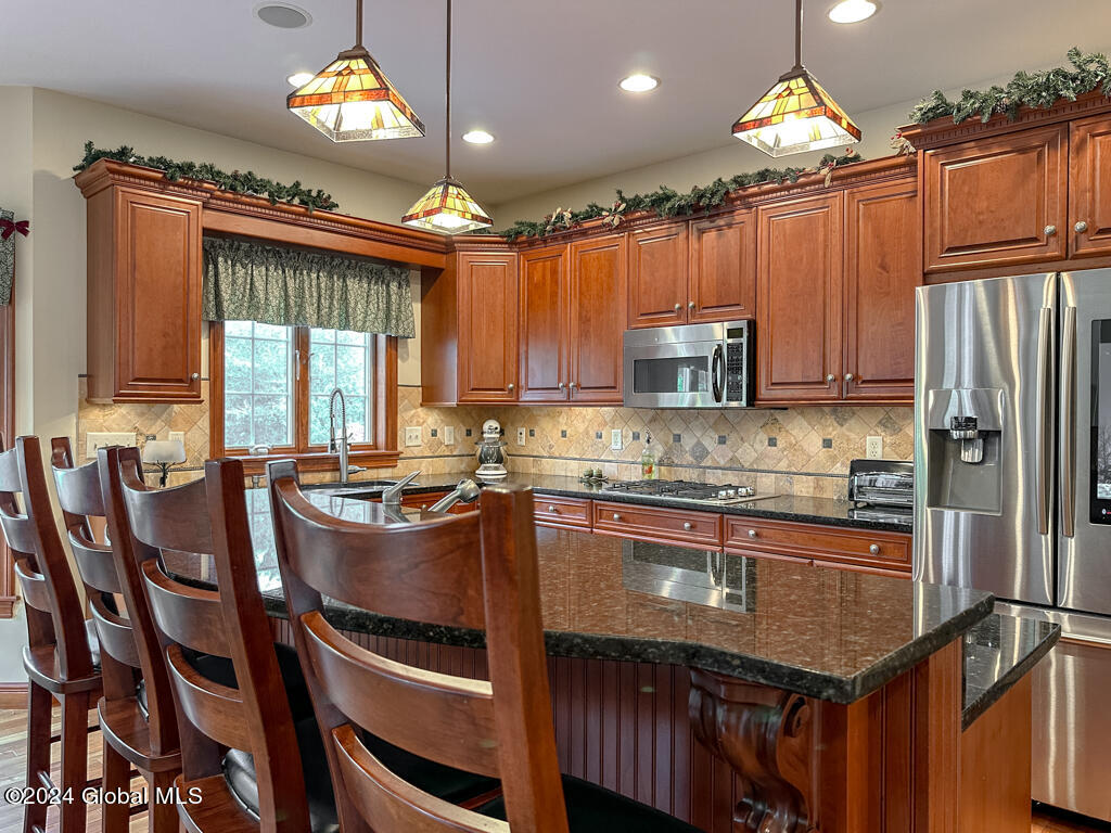 18 Oak Valley Way