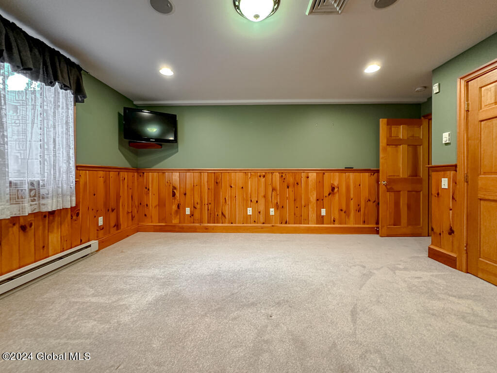 18 Oak Valley Way
