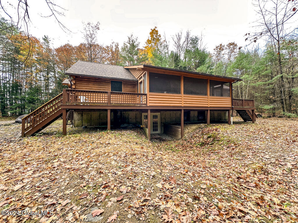4387 Lake Shore Drive
