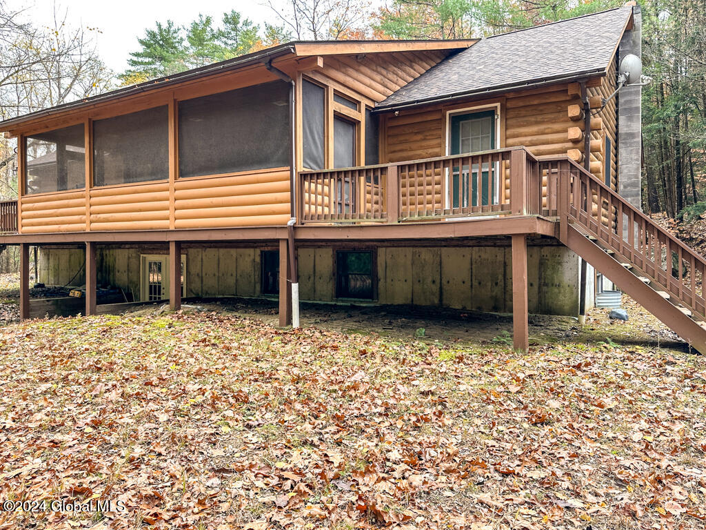 4387 Lake Shore Drive