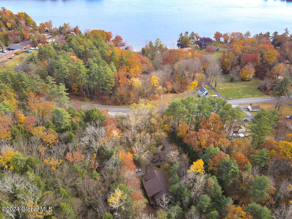 4387 Lake Shore Drive
