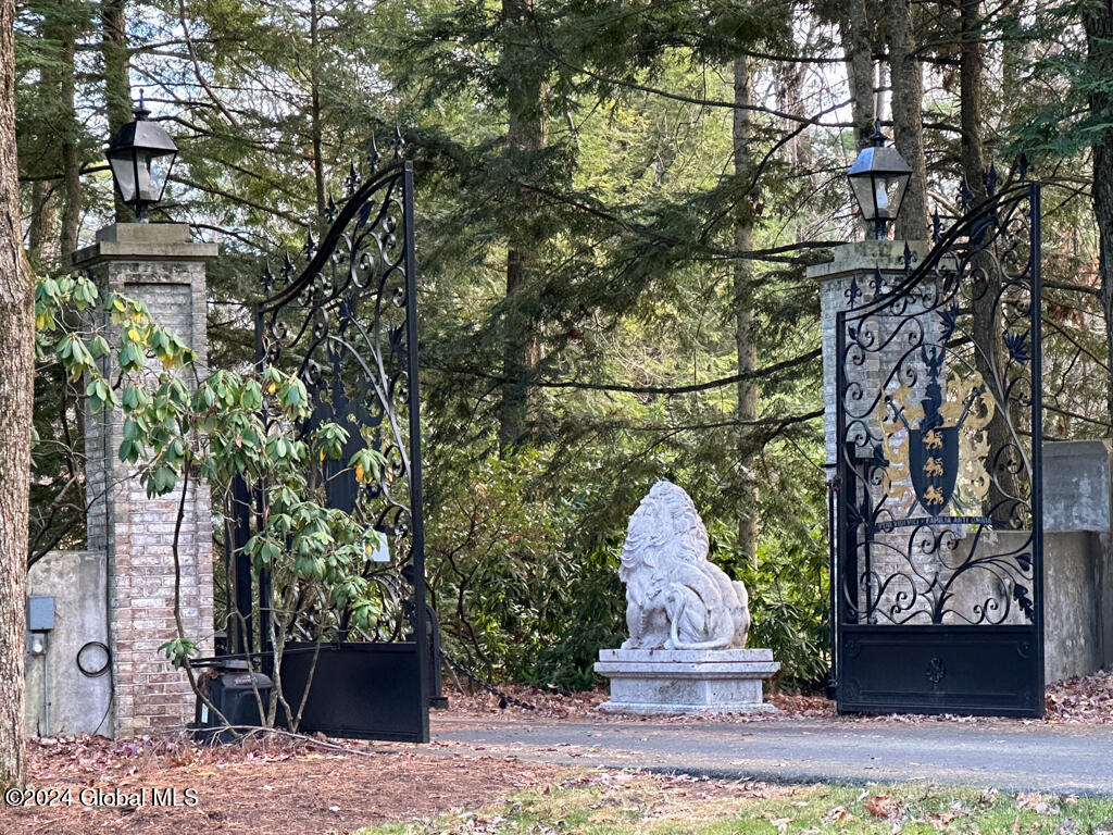 40 North Road