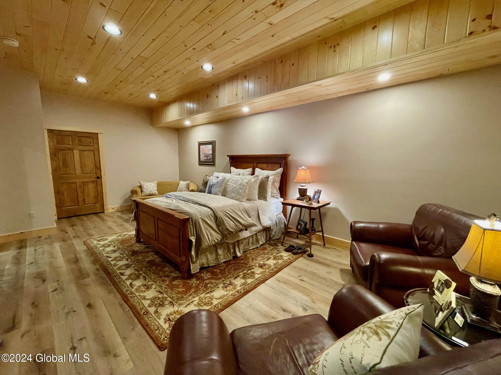 1661 Burch Road