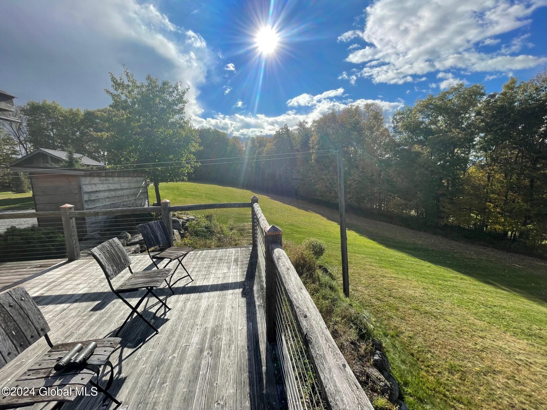 1661 Burch Road