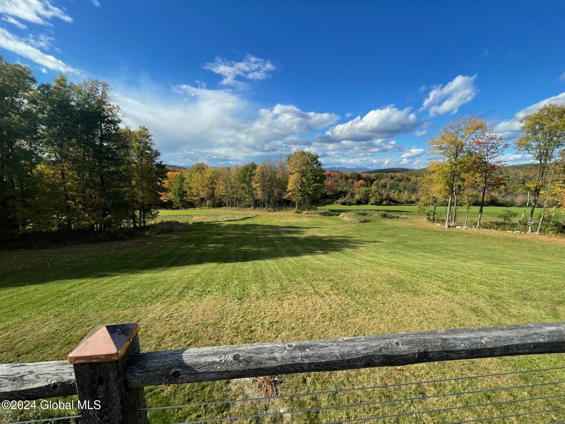 1661 Burch Road