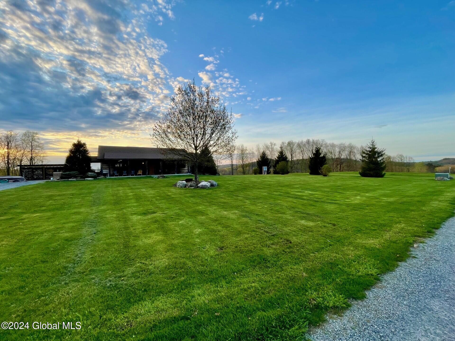 1661 Burch Road