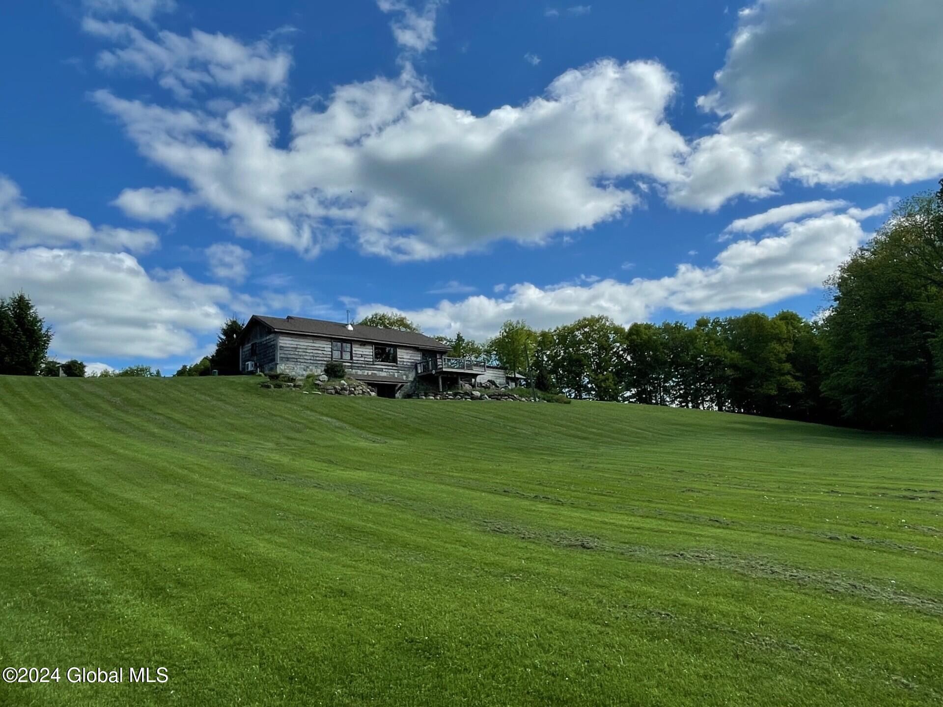 1661 Burch Road