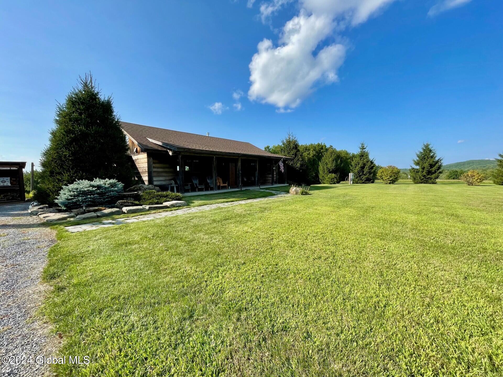 1661 Burch Road