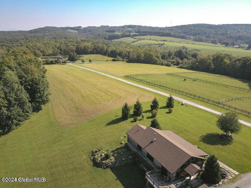 1661 Burch Road