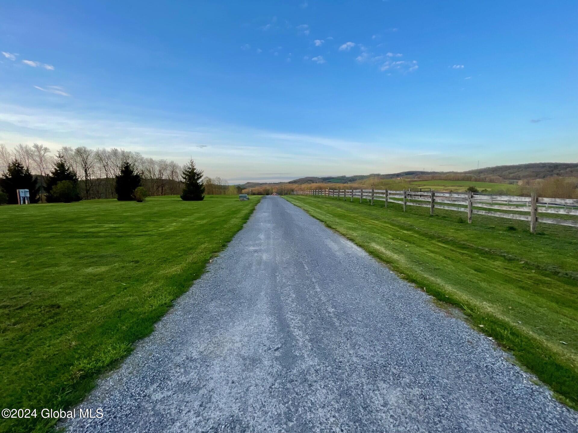 1661 Burch Road