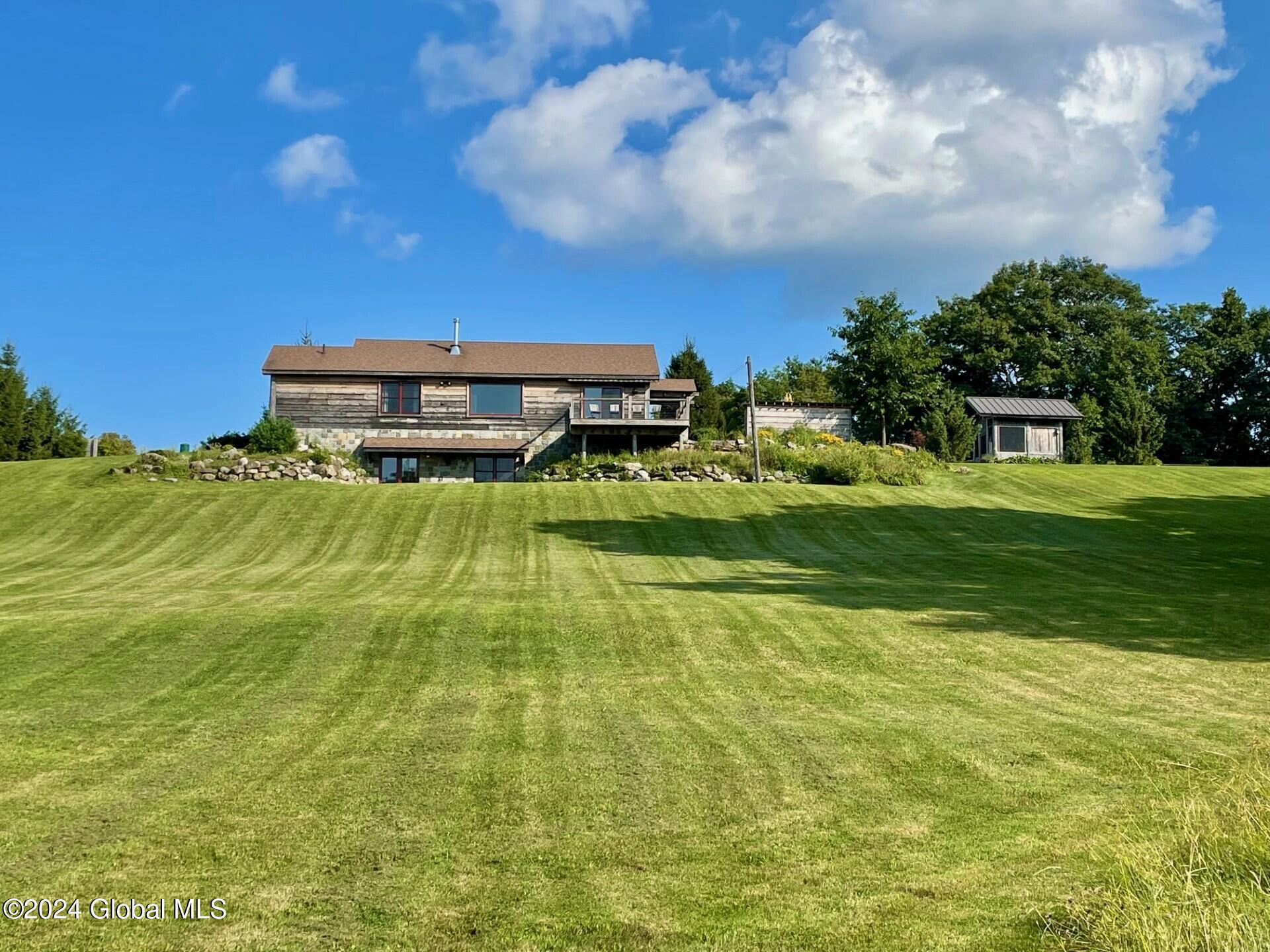 1661 Burch Road
