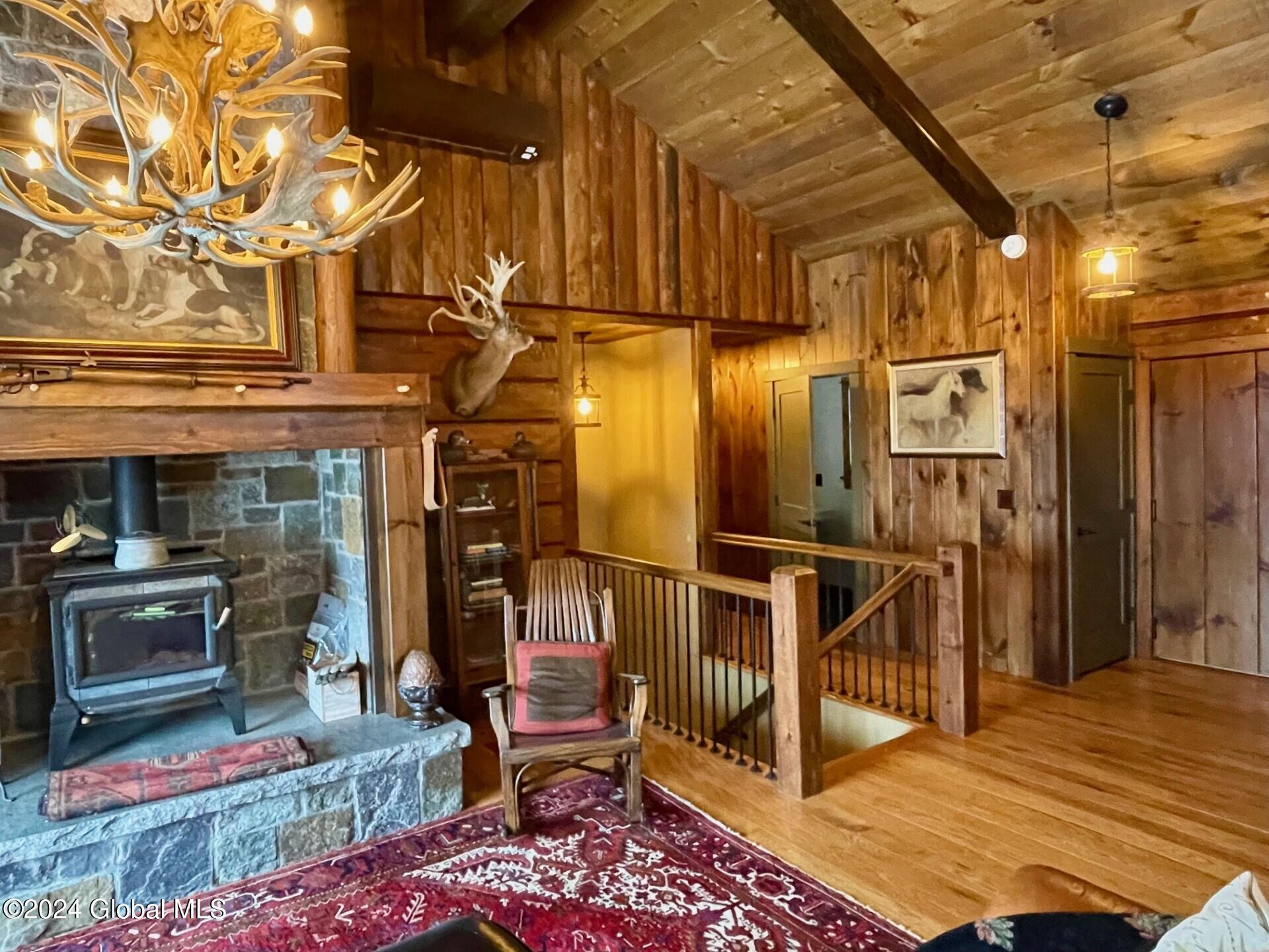 1661 Burch Road