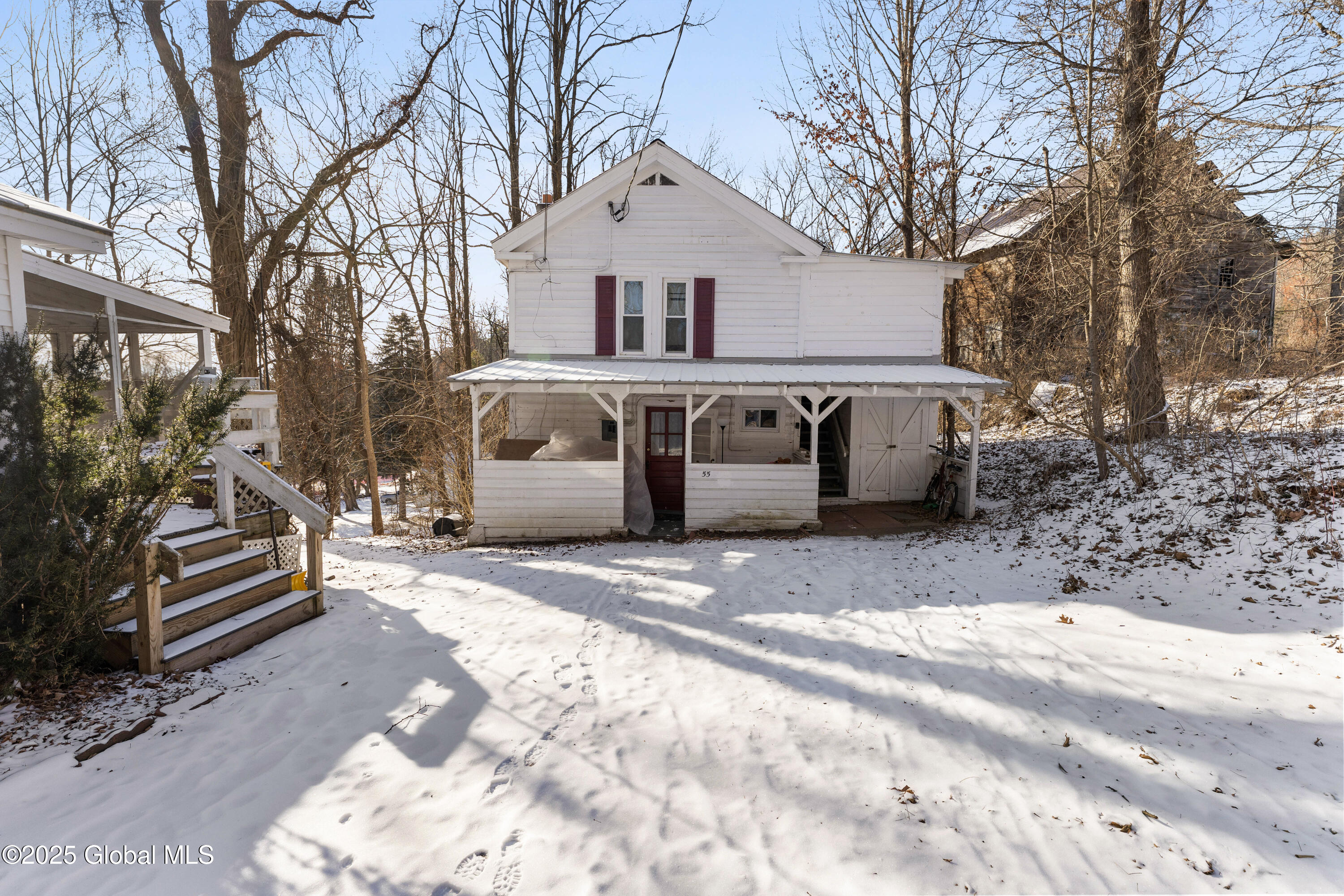 53 Horicon Avenue