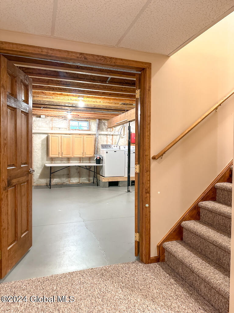6 Browns Path