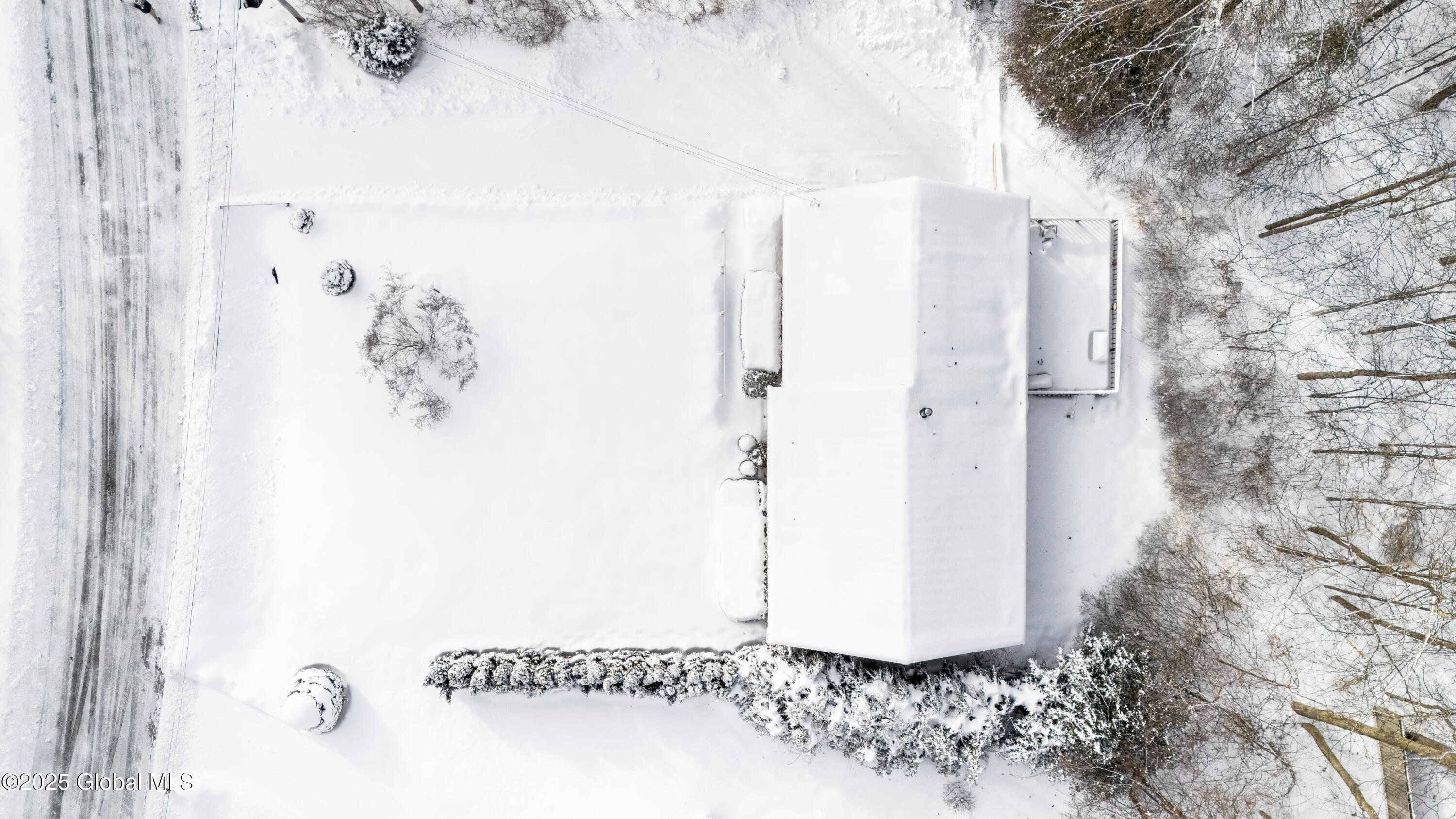 15 Deer Run Road