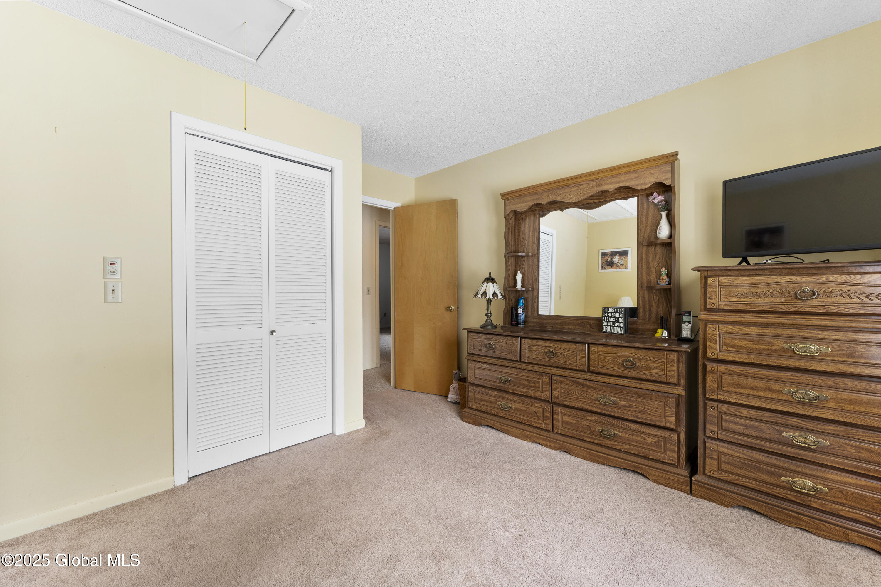 15 Deer Run Road
