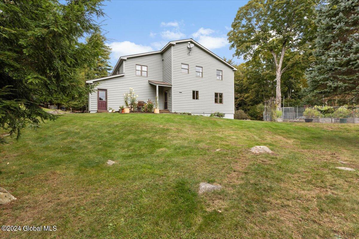 14 Georges Knoll Road