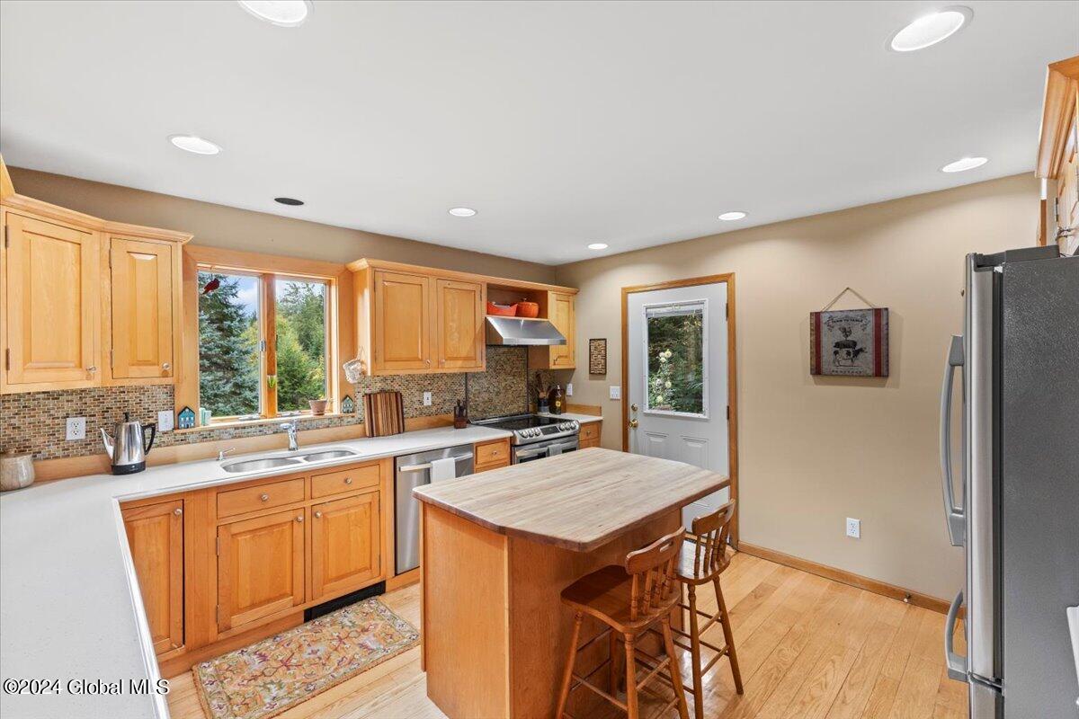 14 Georges Knoll Road