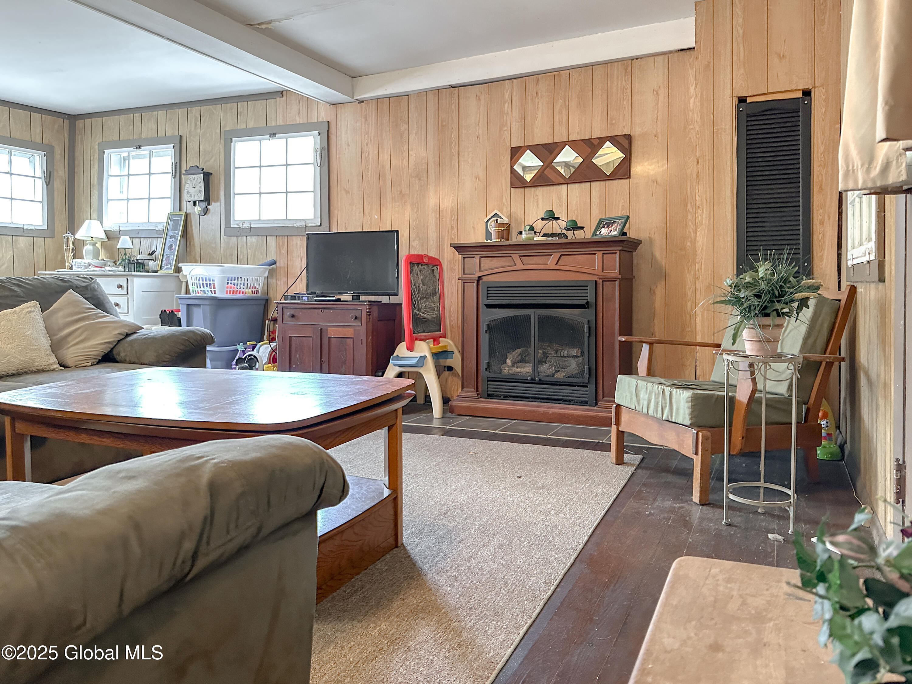 311 Cleverdale Road