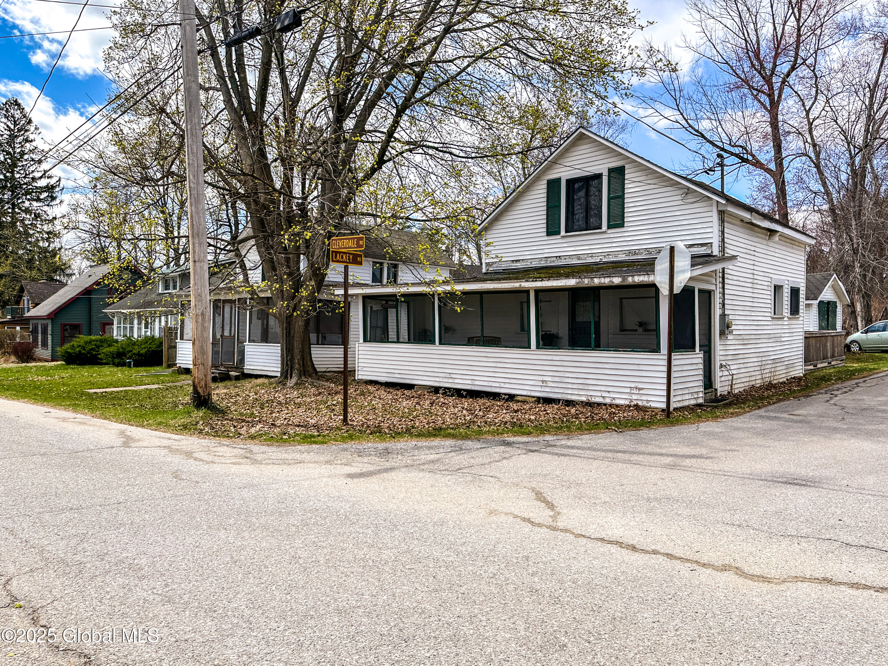 311 Cleverdale Road
