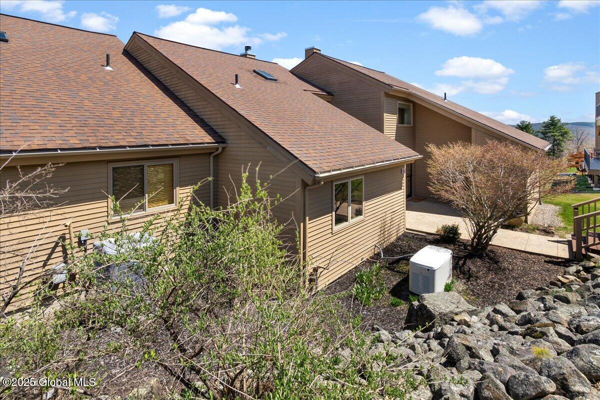 441 Lockhart Mountain Road, 37