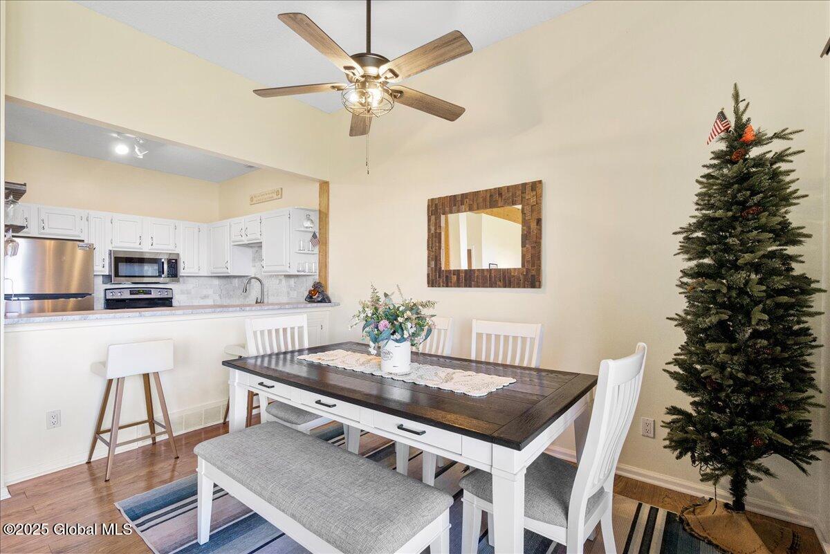441 Lockhart Mountain Road, 37