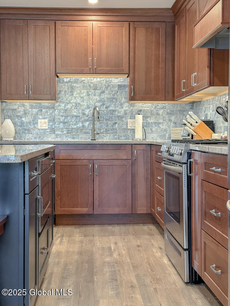 110 Sagamore Road 6B6