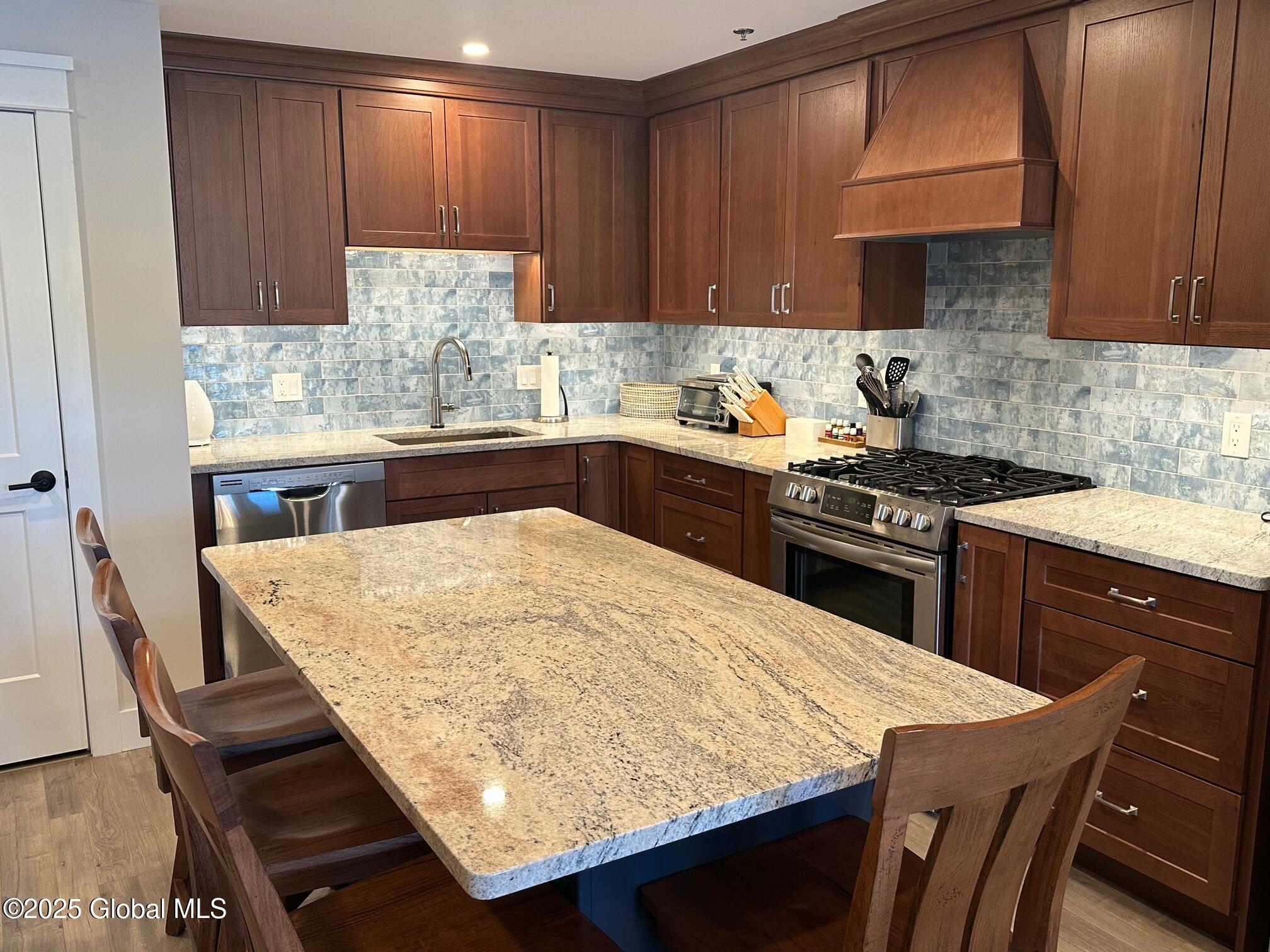 110 Sagamore Road 6B6