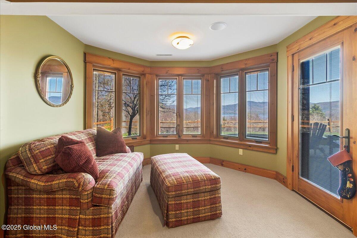 94 Long View Lane