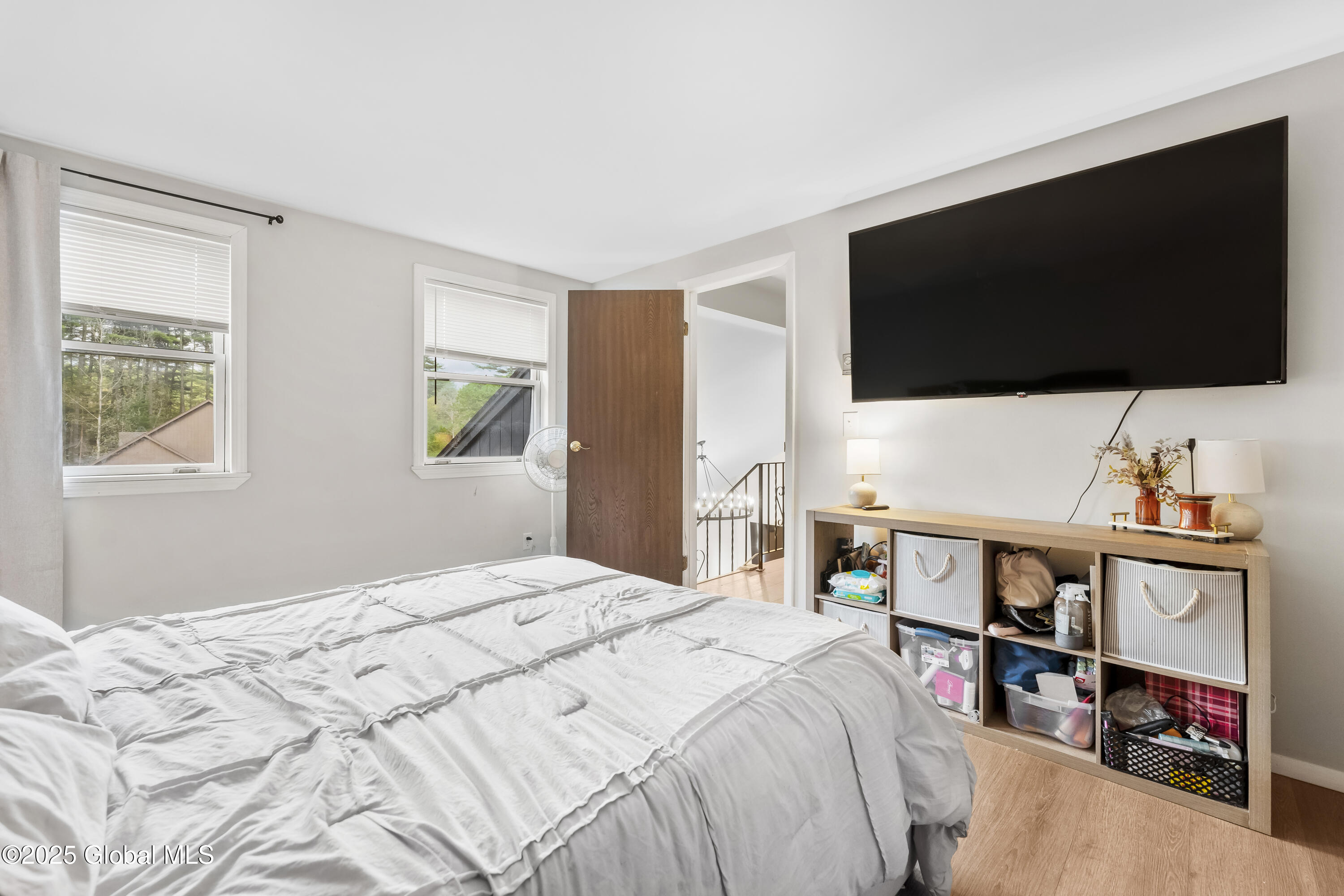4 Queen Ann Court