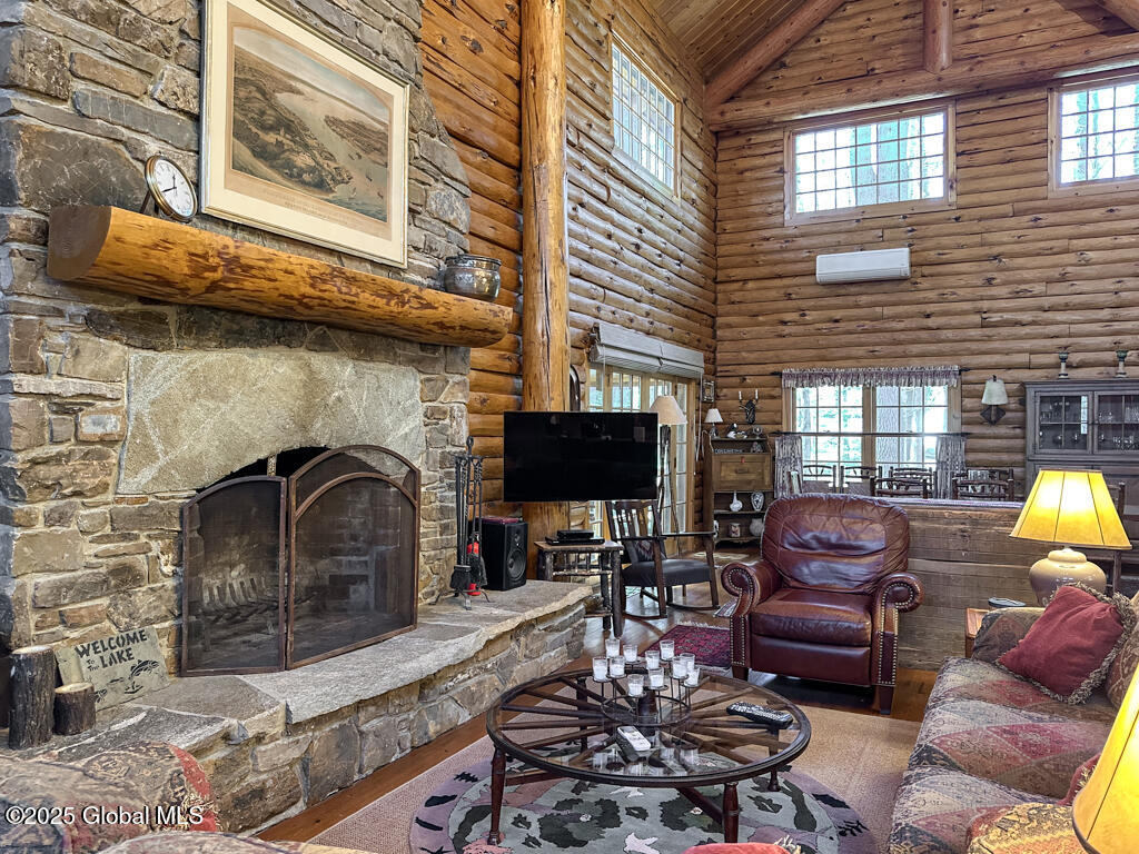 25 Birch Drive