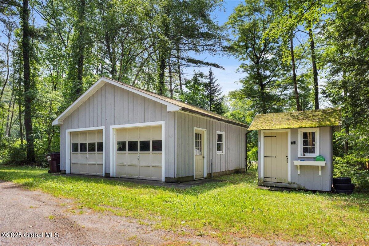 233 Cleverdale Road