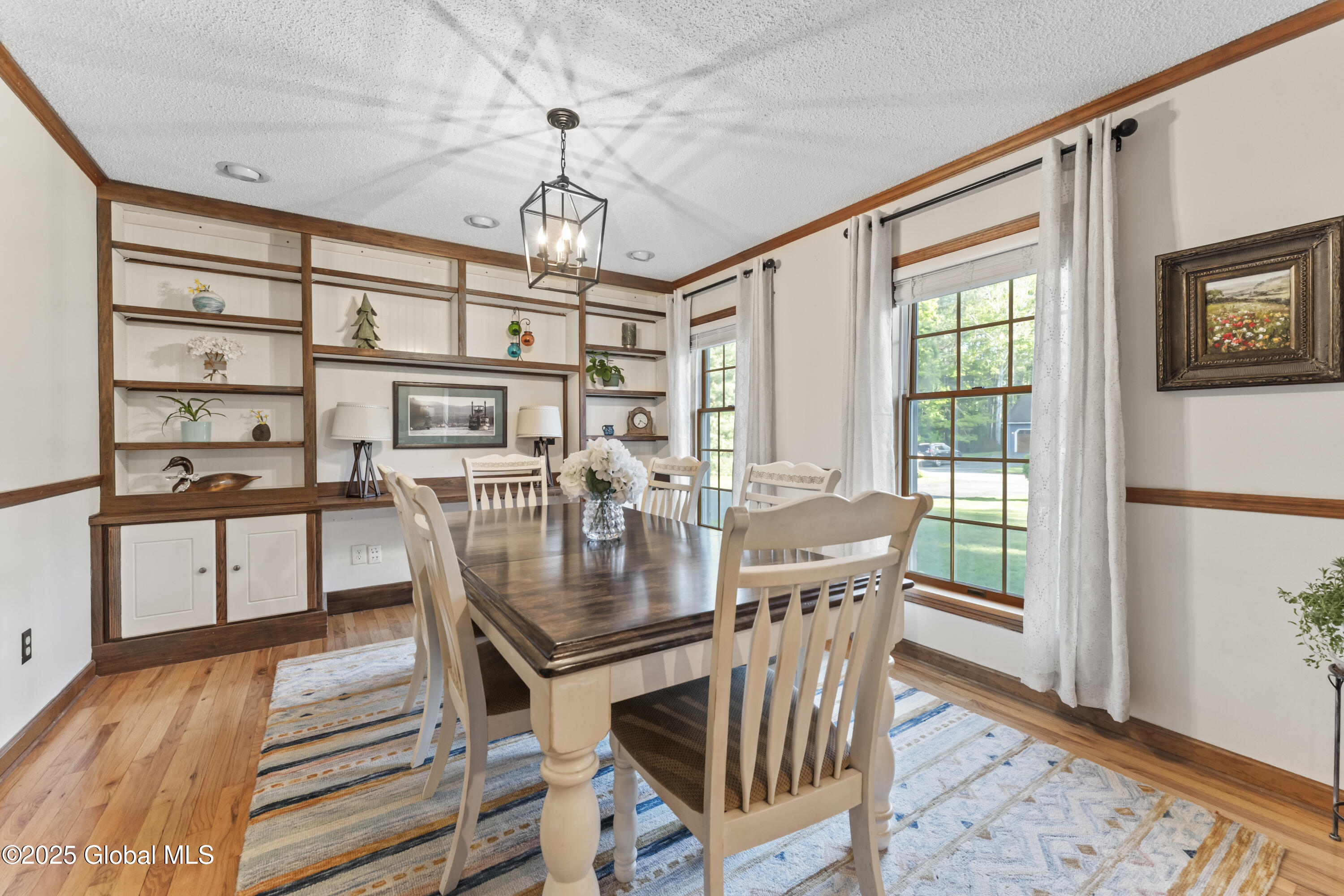 6 Iroquois Drive
