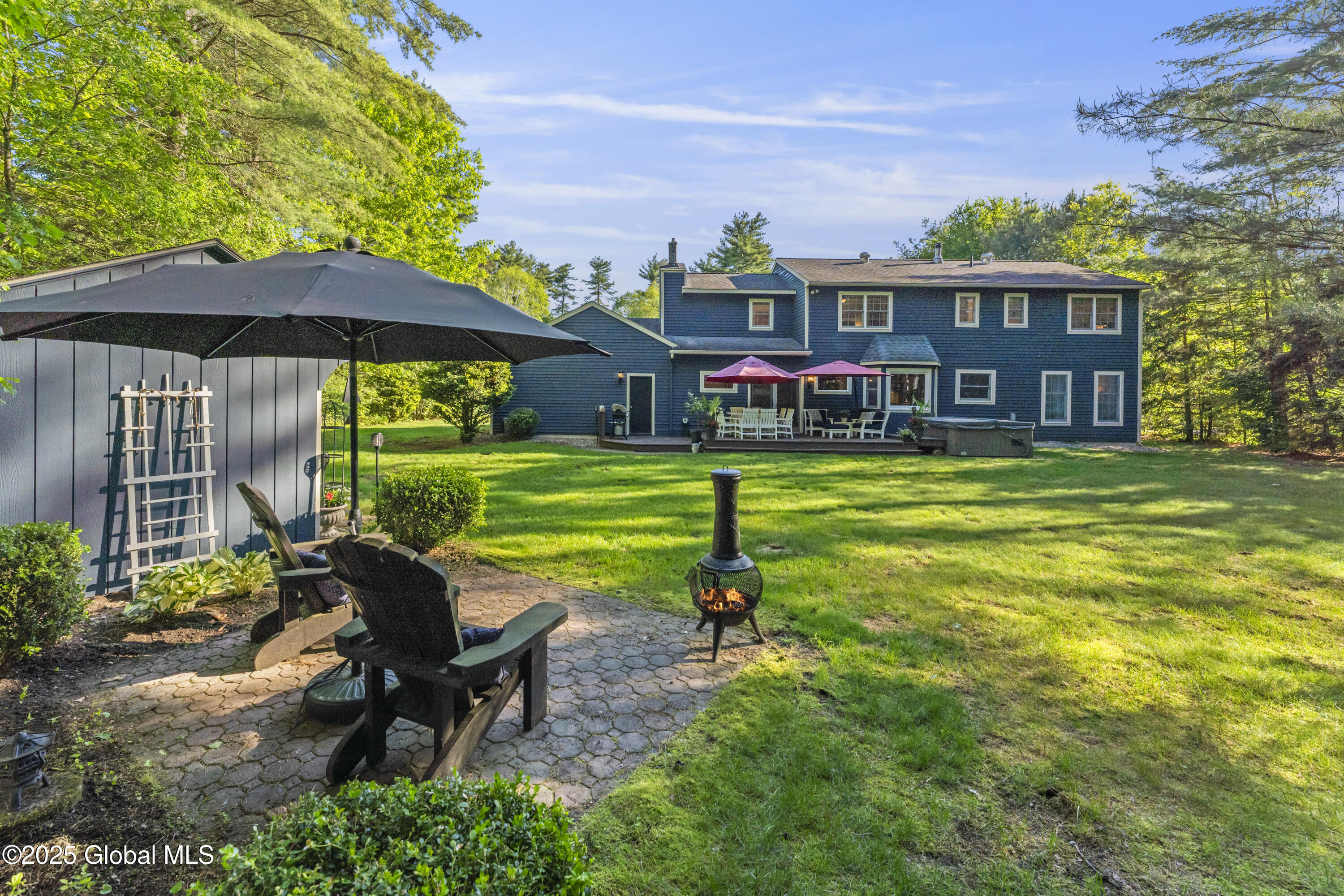 6 Iroquois Drive