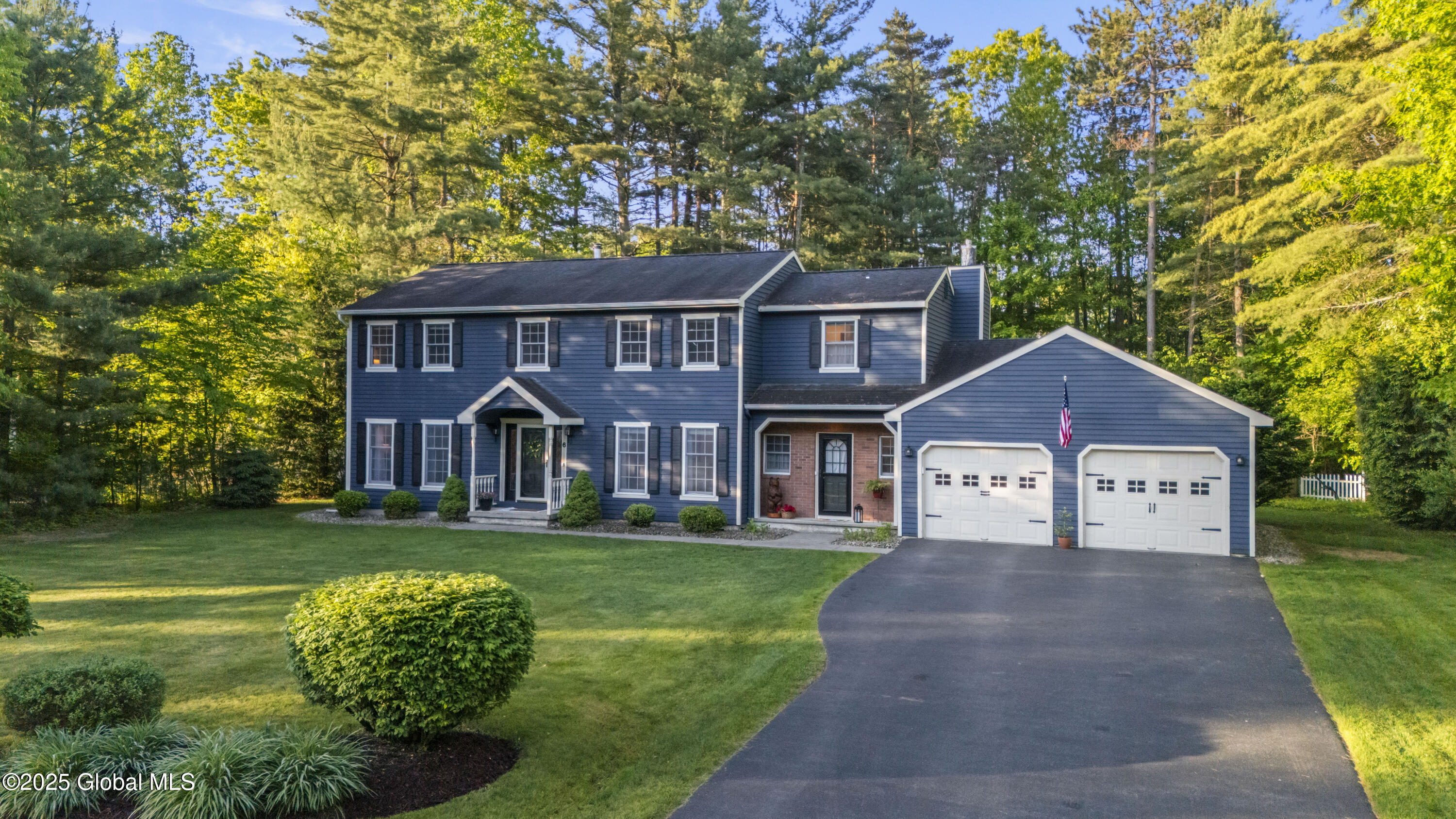 6 Iroquois Drive