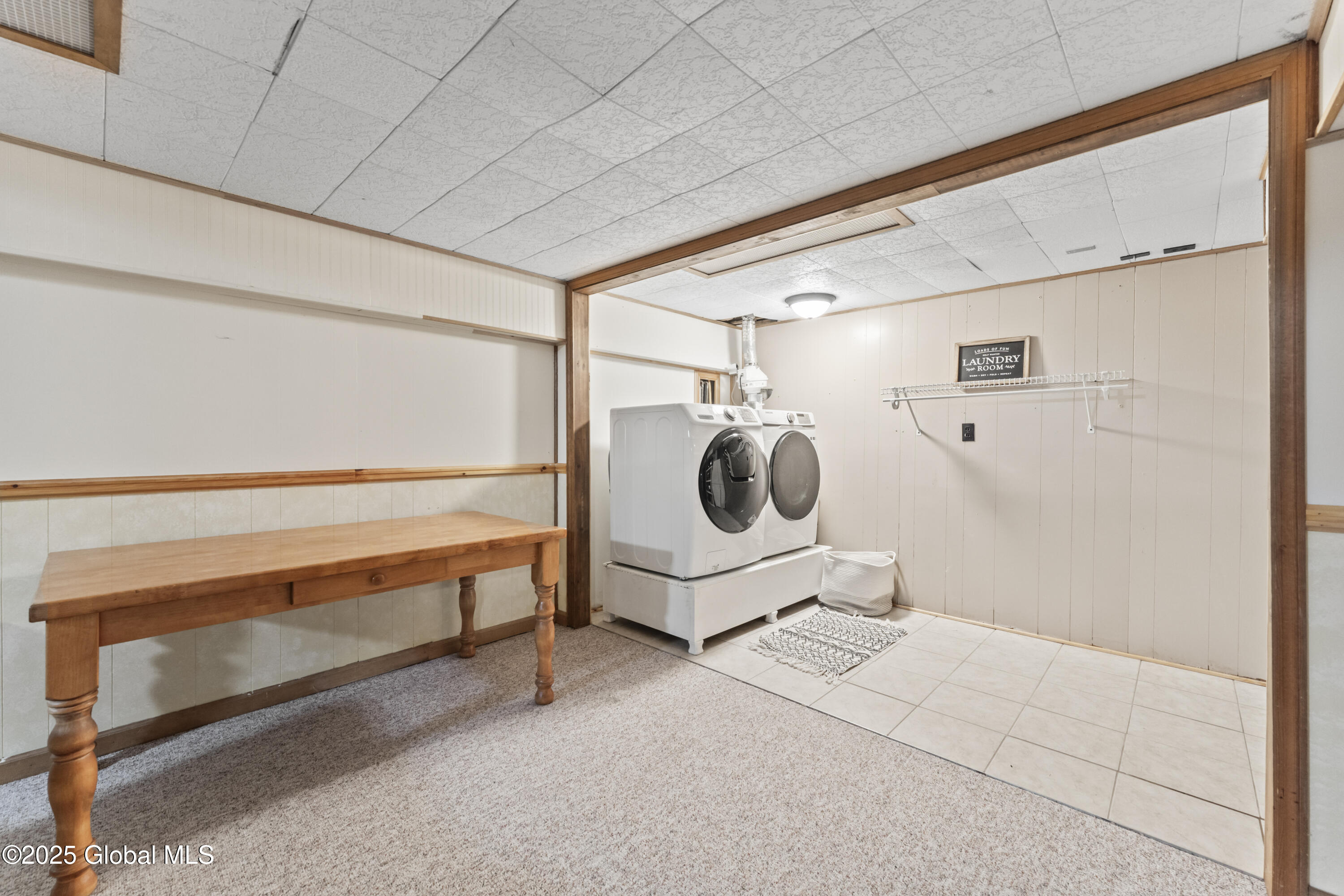 6 Iroquois Drive