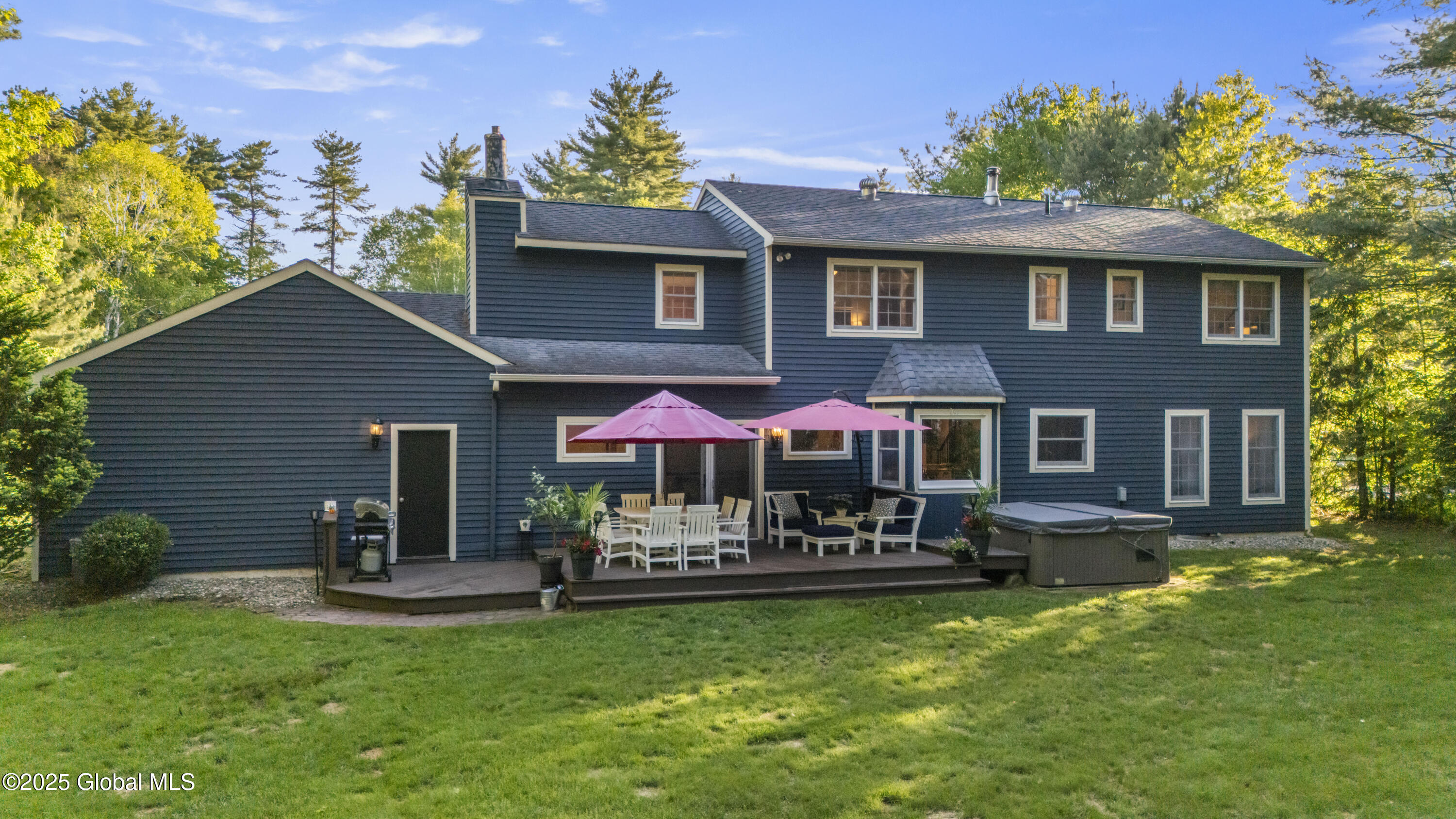 6 Iroquois Drive