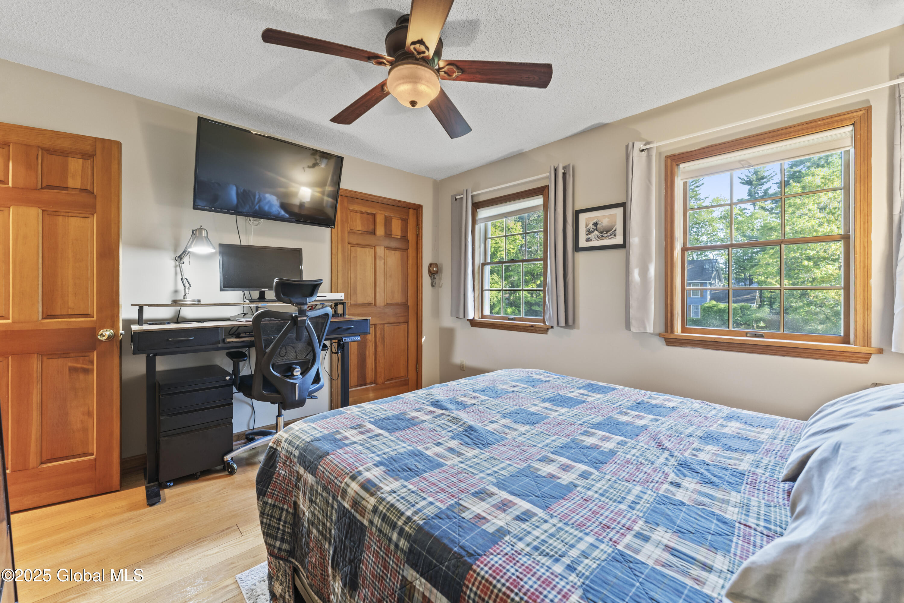 6 Iroquois Drive