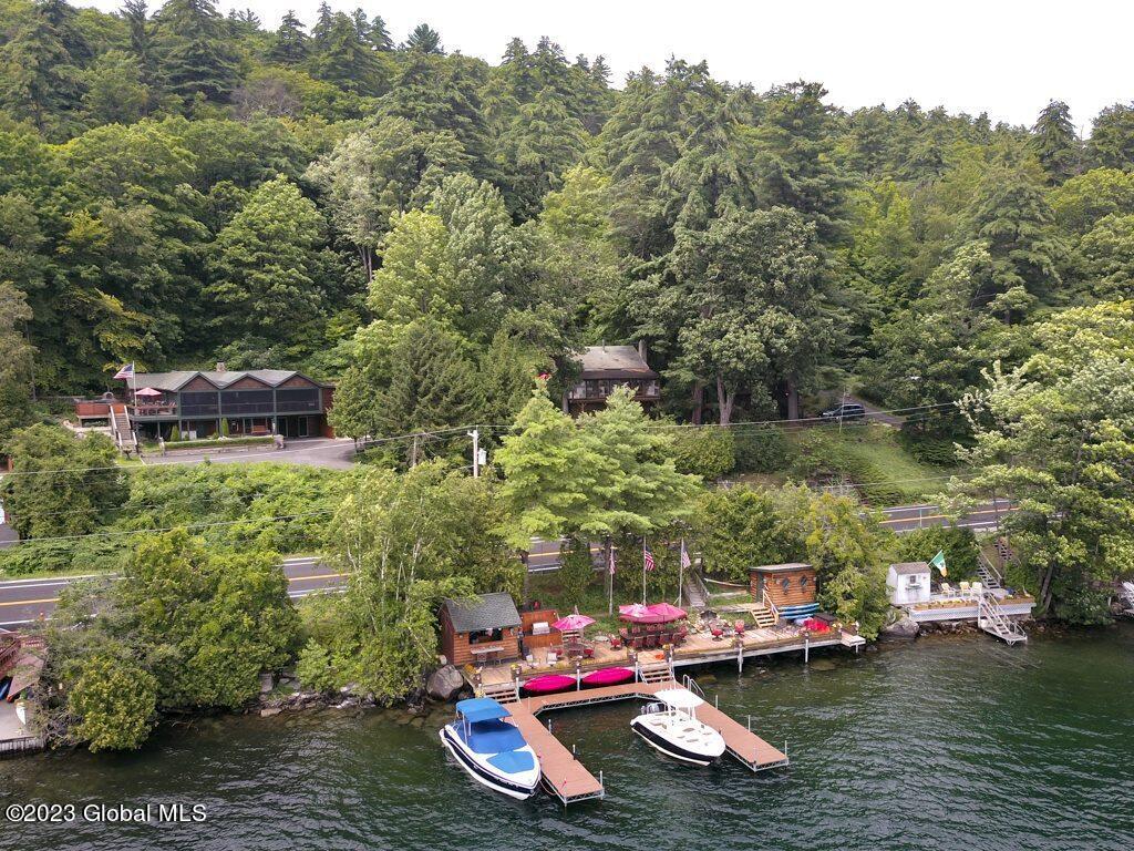 9667 Lake Shore Drive