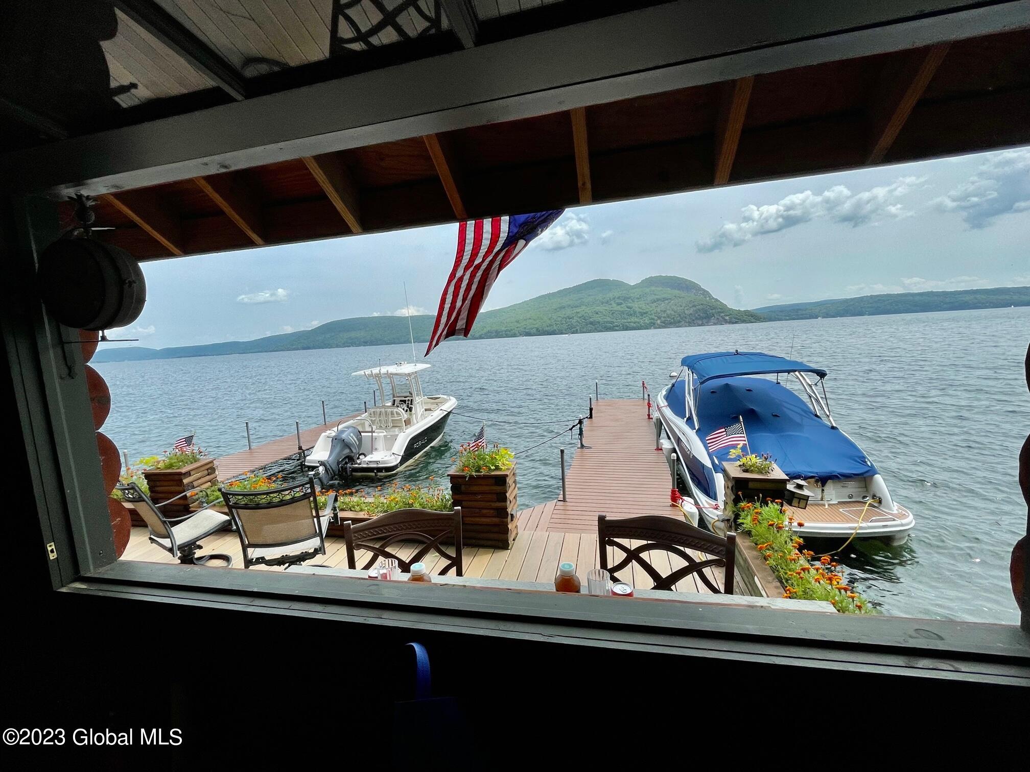 9667 Lake Shore Drive