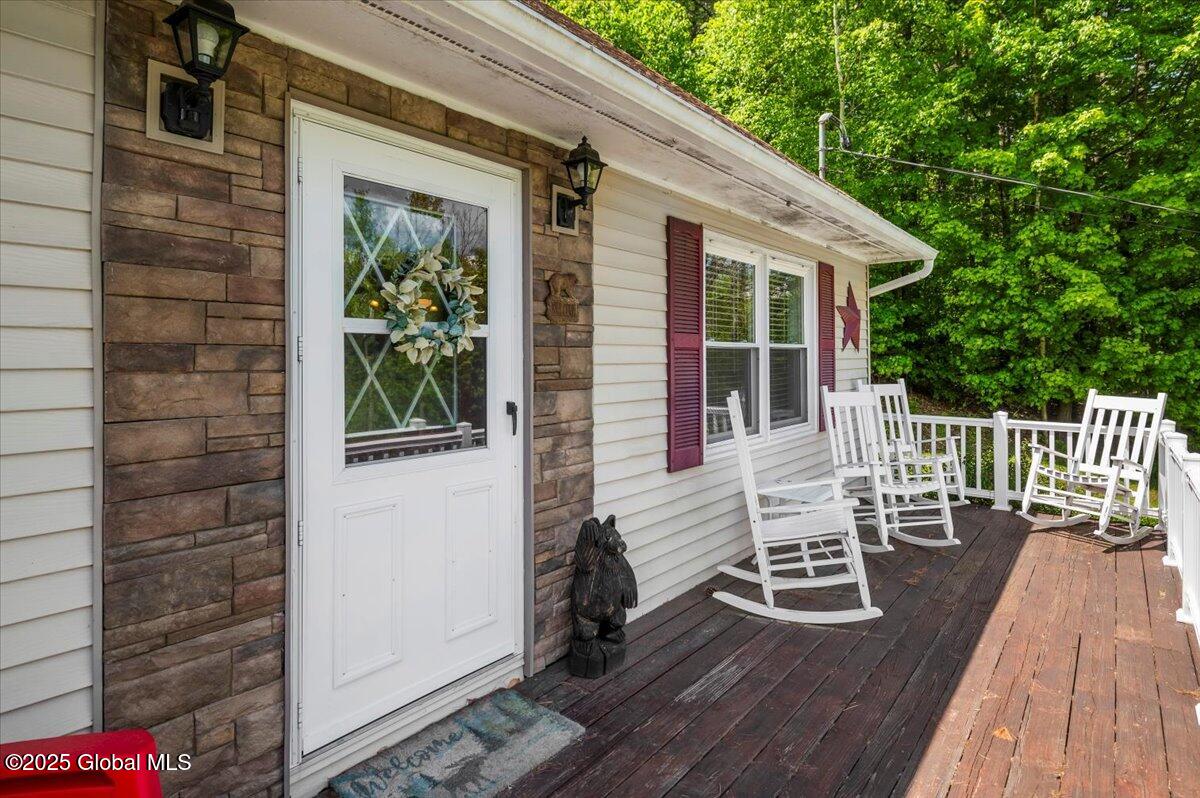 113 New Vermont Road