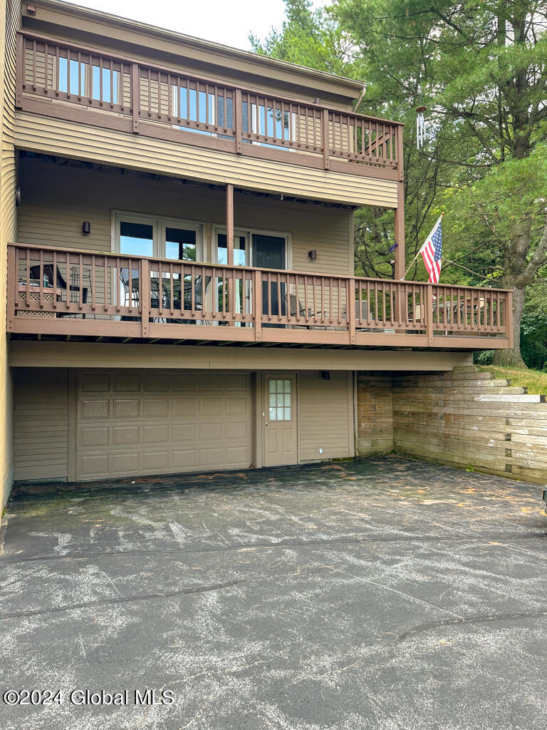 441 Lockhart Mountain Road, 1