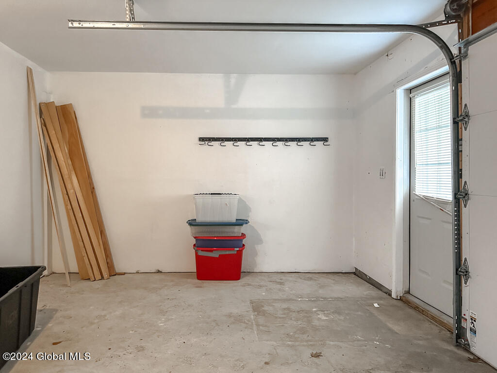 441 Lockhart Mountain Road, 1