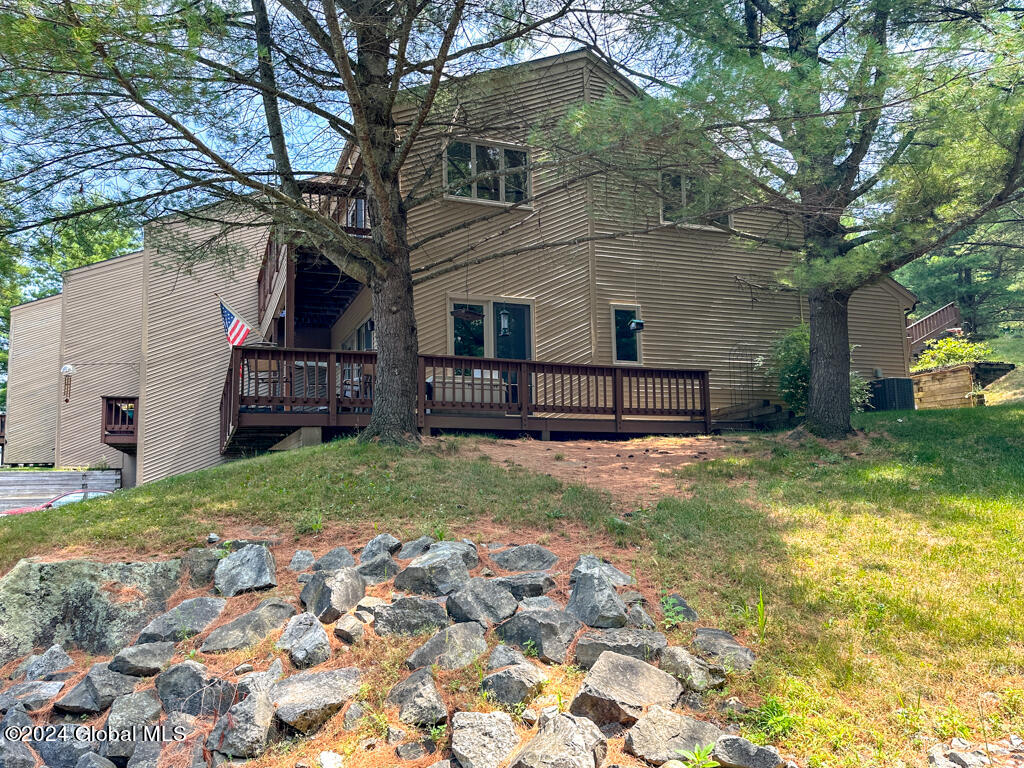 441 Lockhart Mountain Road, 1