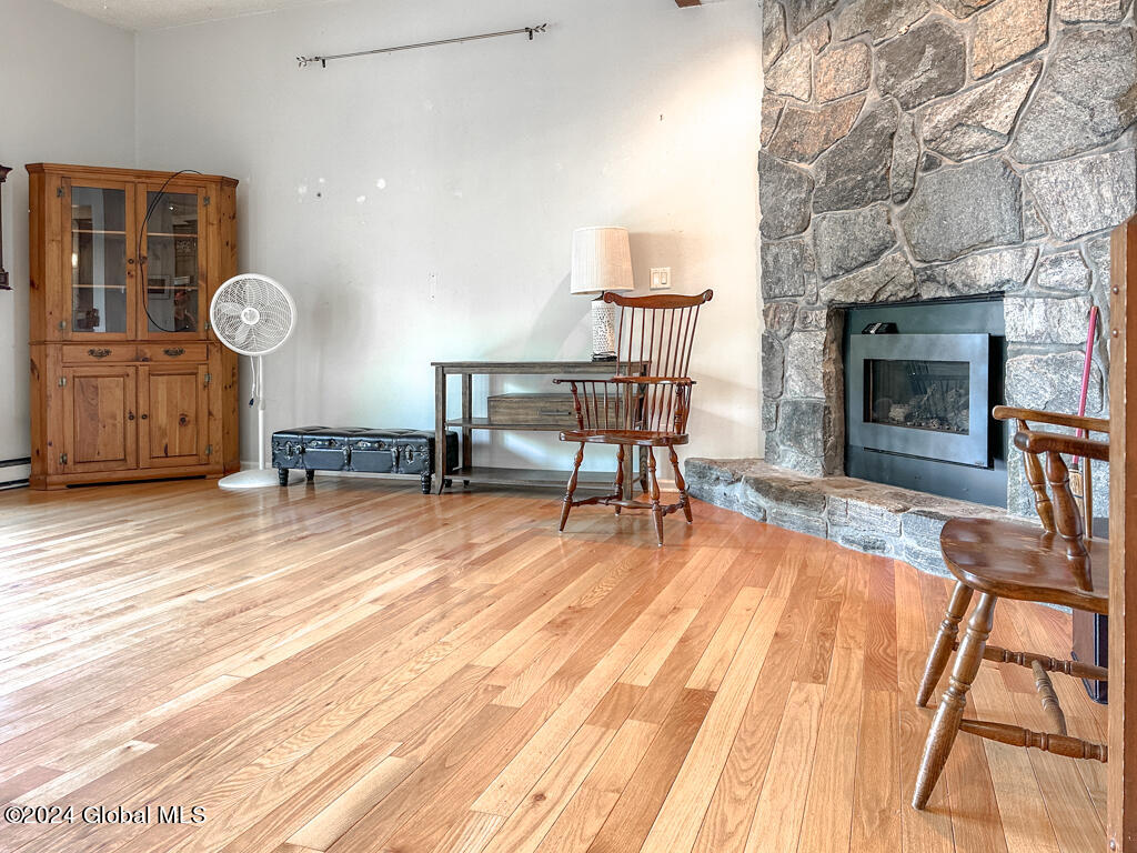 441 Lockhart Mountain Road, 1