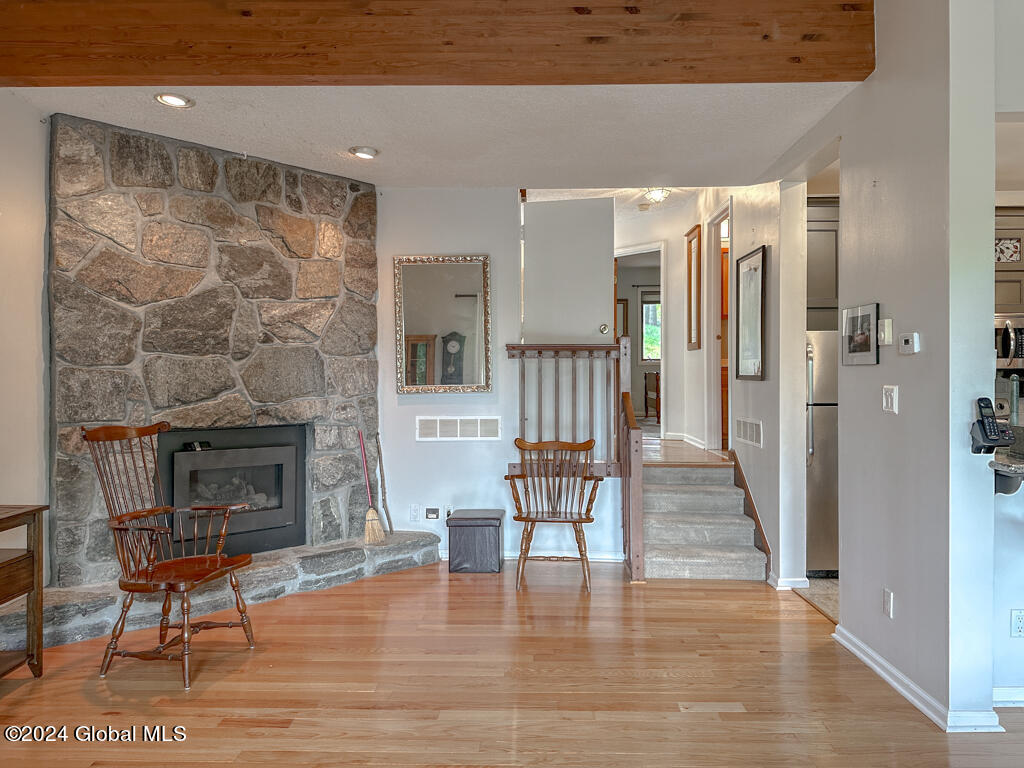 441 Lockhart Mountain Road, 1