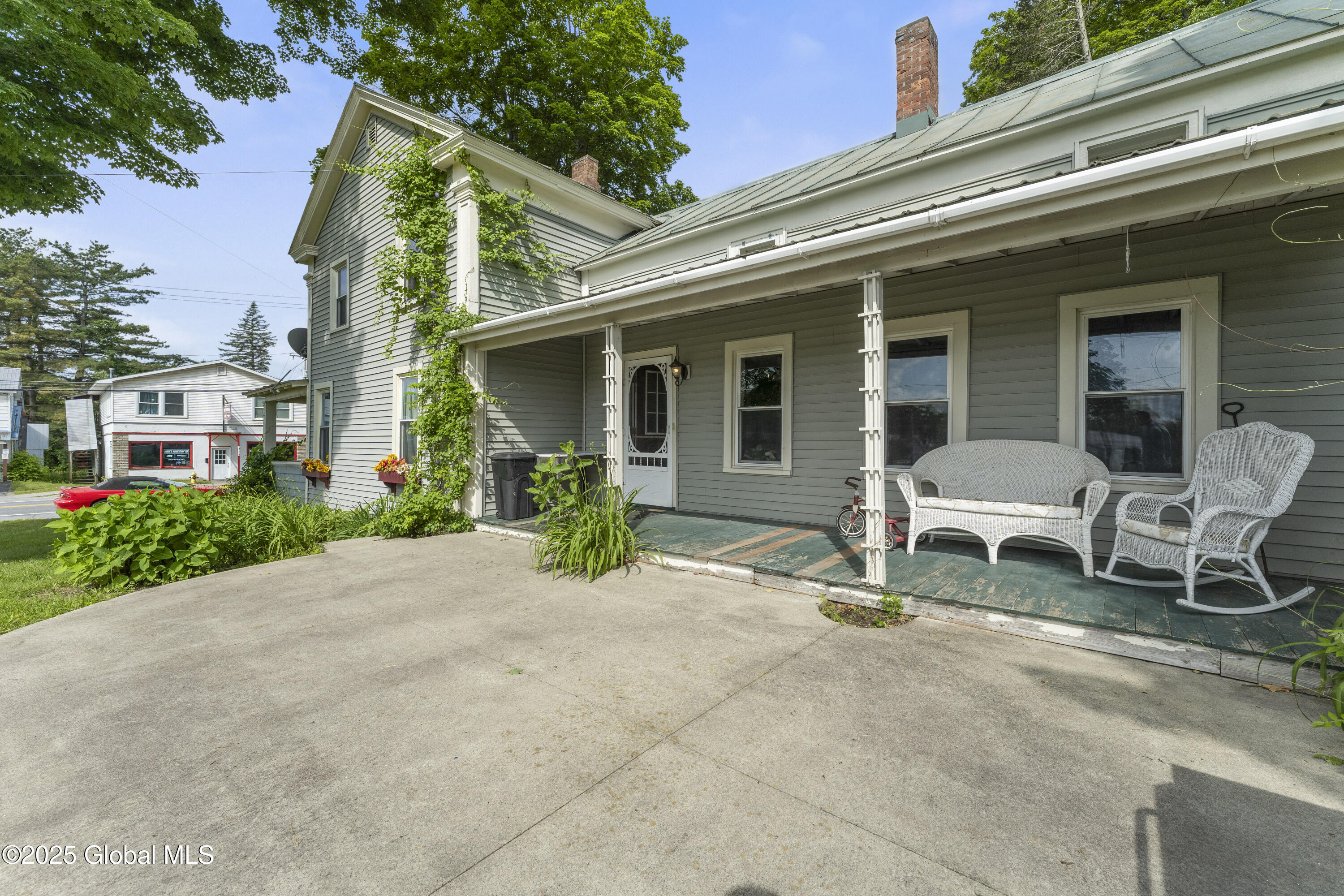 3952 Main Street